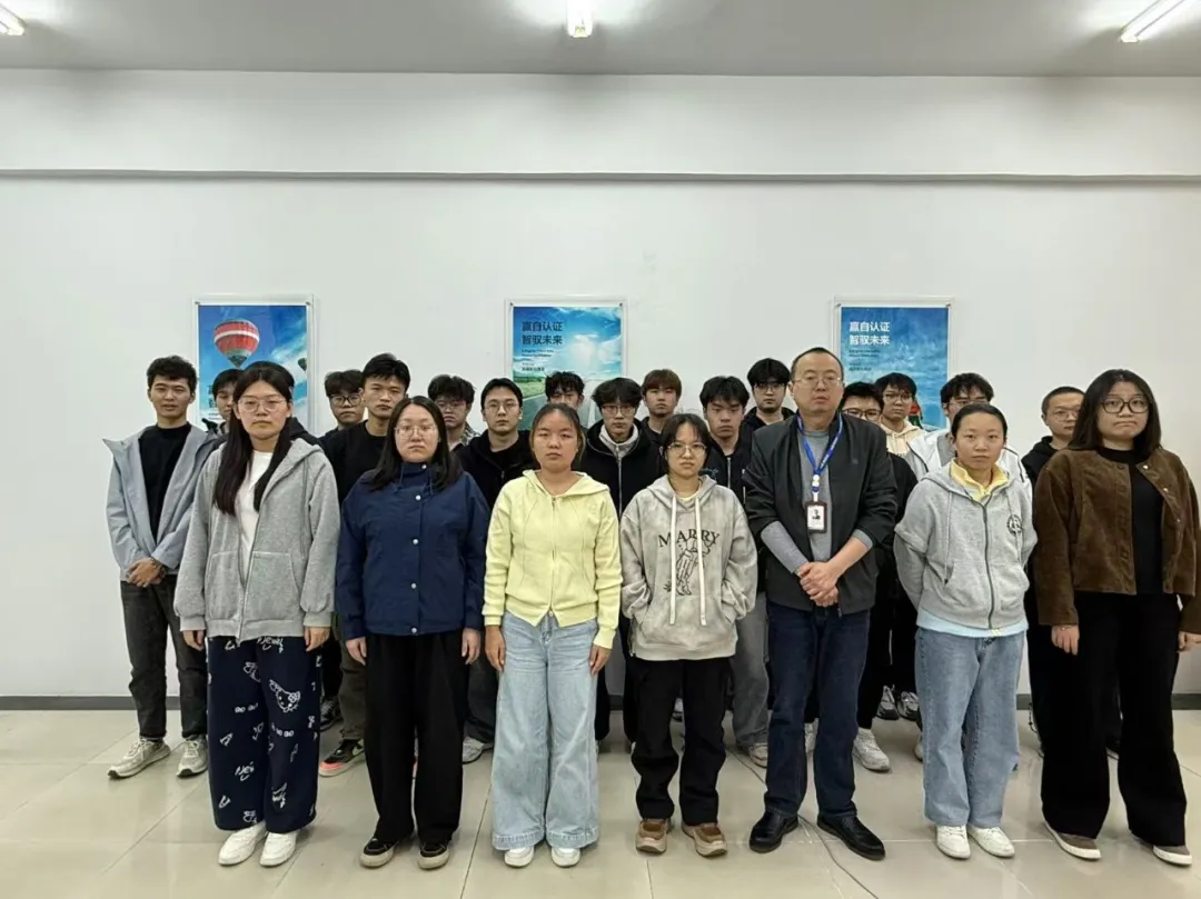 【近期結(jié)班留影】時(shí)光會(huì)定格此刻，但夢(mèng)想永