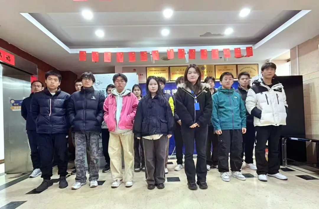 叮！結(jié)班成功！這張合照，是我們努力的最好